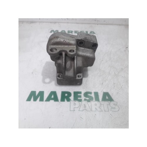 Fiat - Punto - Engine mount