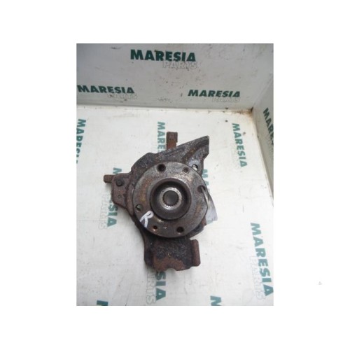 Fiat - Punto - Knuckle, front right