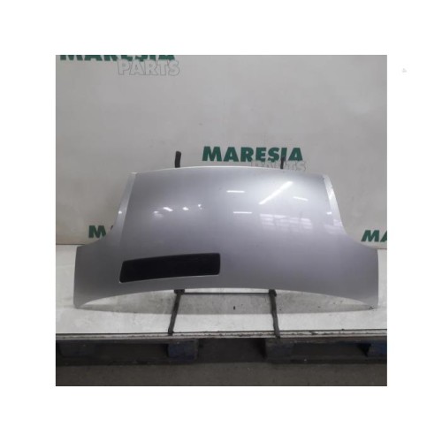 Renault - Trafic - Capot