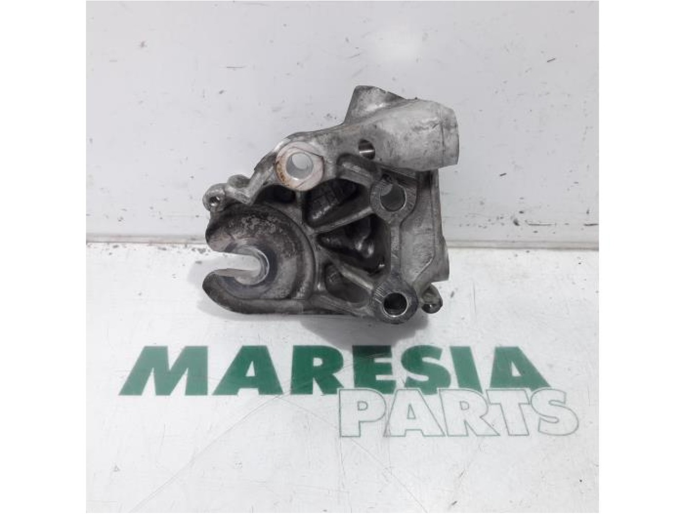 Citroen - C4 Picasso - Engine mount