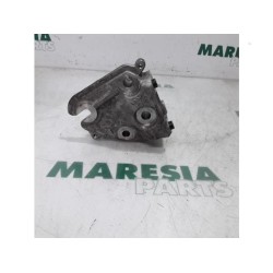 Citroen - C4 Picasso - Engine mount