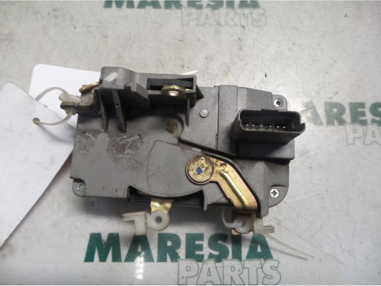 Citroen - C5 - Door lock mechanism 4-door, front left