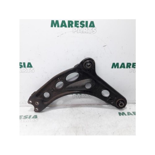 Renault - Trafic - Front lower wishbone, right