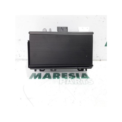 Peugeot - 407 - Radio amplifier