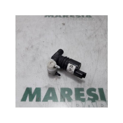 Peugeot - 407 - Scheibensprüherpumpe vorne