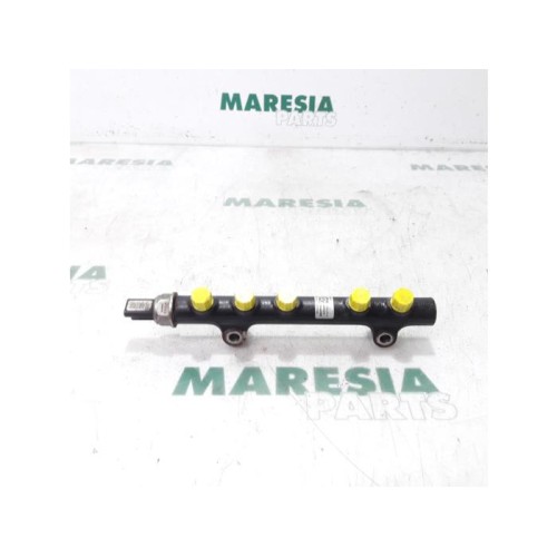 Citroen - C4 Picasso - Fuel injector nozzle