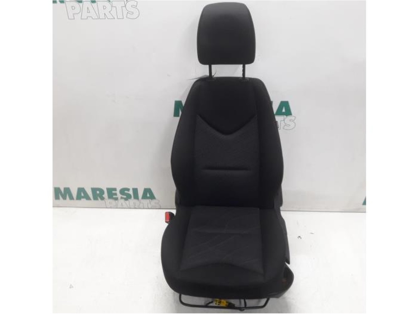Peugeot - 308 - Sitz links