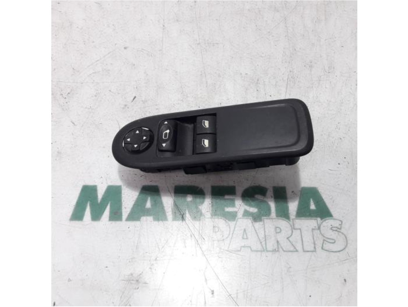 Peugeot - 308 - Multi-functional window switch