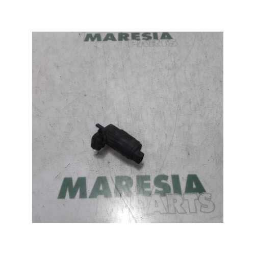 Alfa Romeo - Mito - Windscreen washer pump