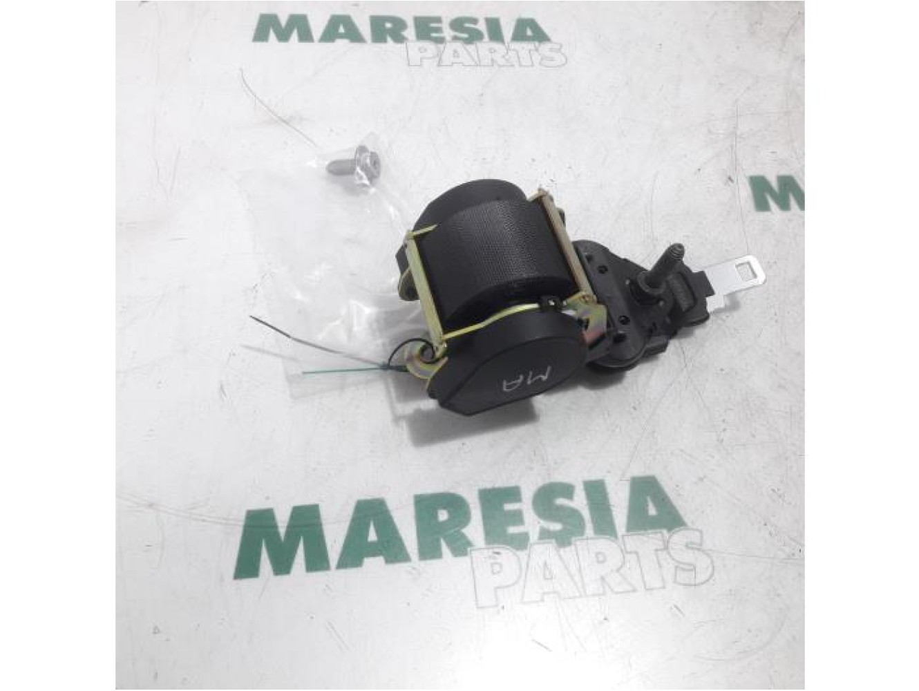 Renault - Megane Scenic - Rear seatbelt, centre