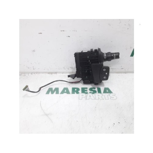Renault - Megane Scenic - Wiper switch
