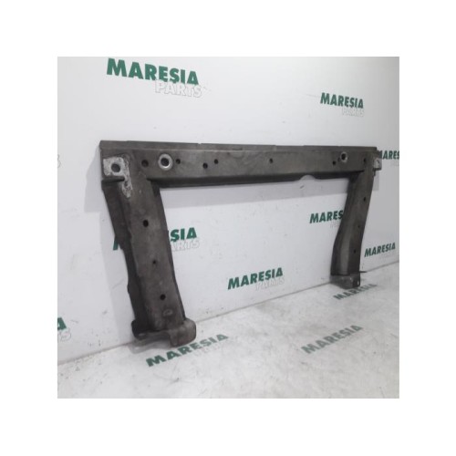 Renault - Megane Scenic - Radiator bar