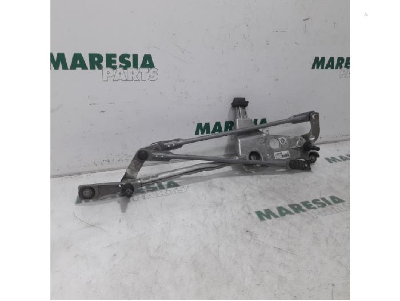Peugeot - 308 - Wiper mechanism