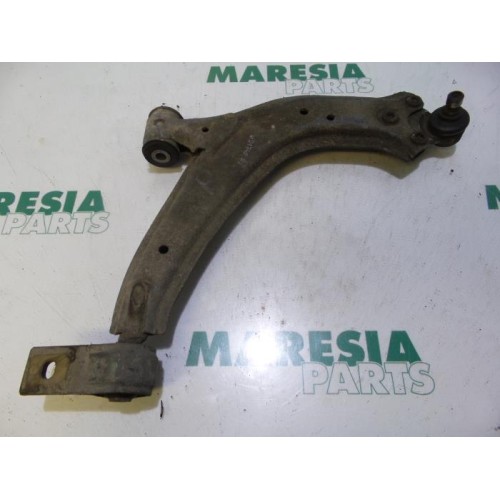 Citroen - Berlingo - Front lower wishbone, right
