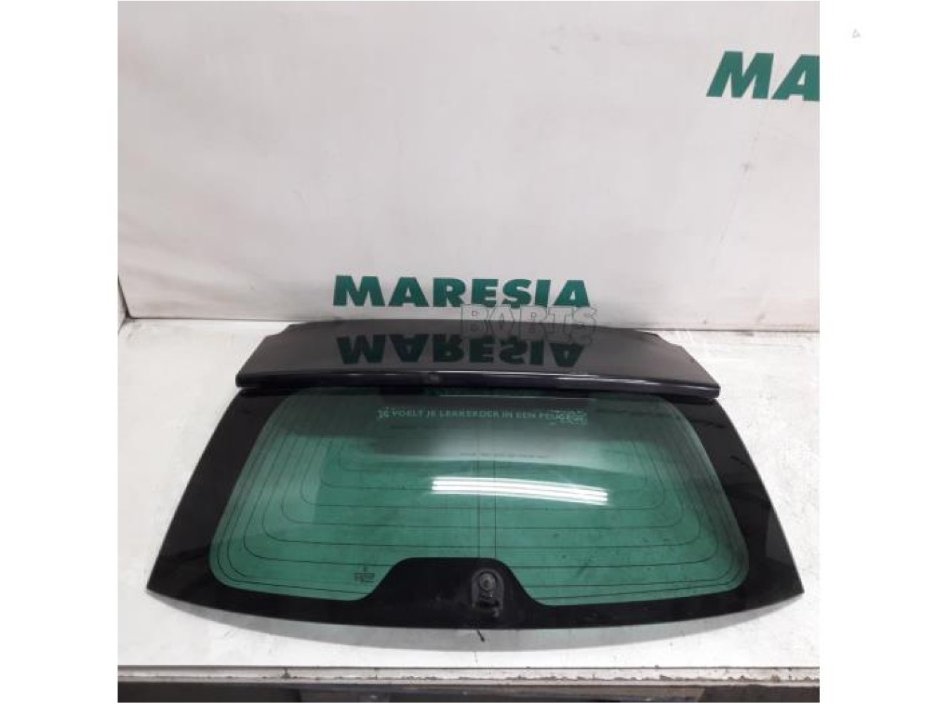 Peugeot - 407 - Rear window