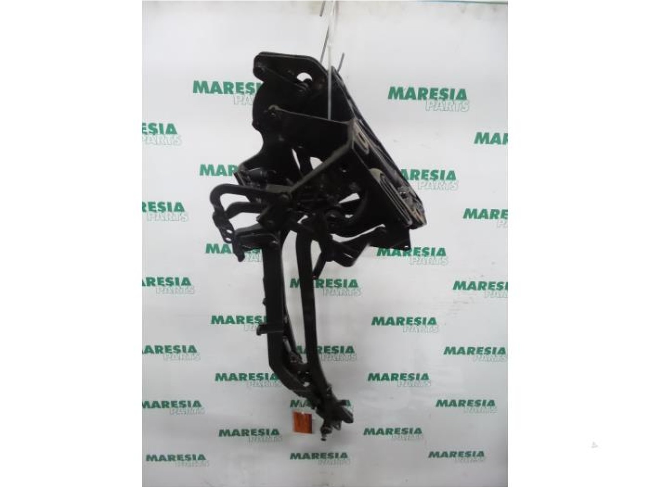 Peugeot - 307 - Tailgate hinge