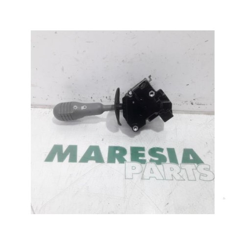 Renault - Twingo - Indicator switch