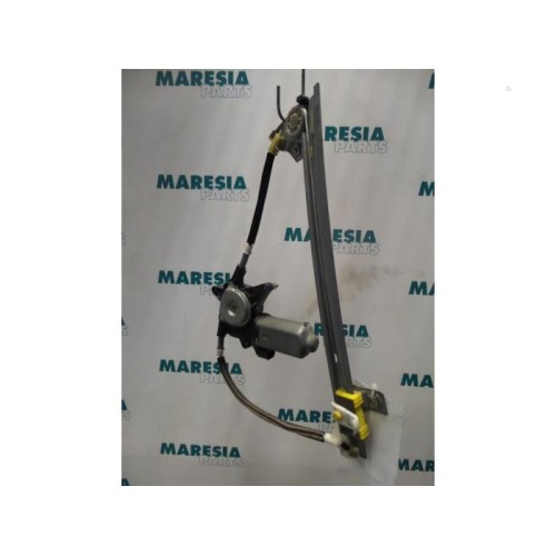 Renault - Megane Scenic - Rear door window mechanism 4-door, right