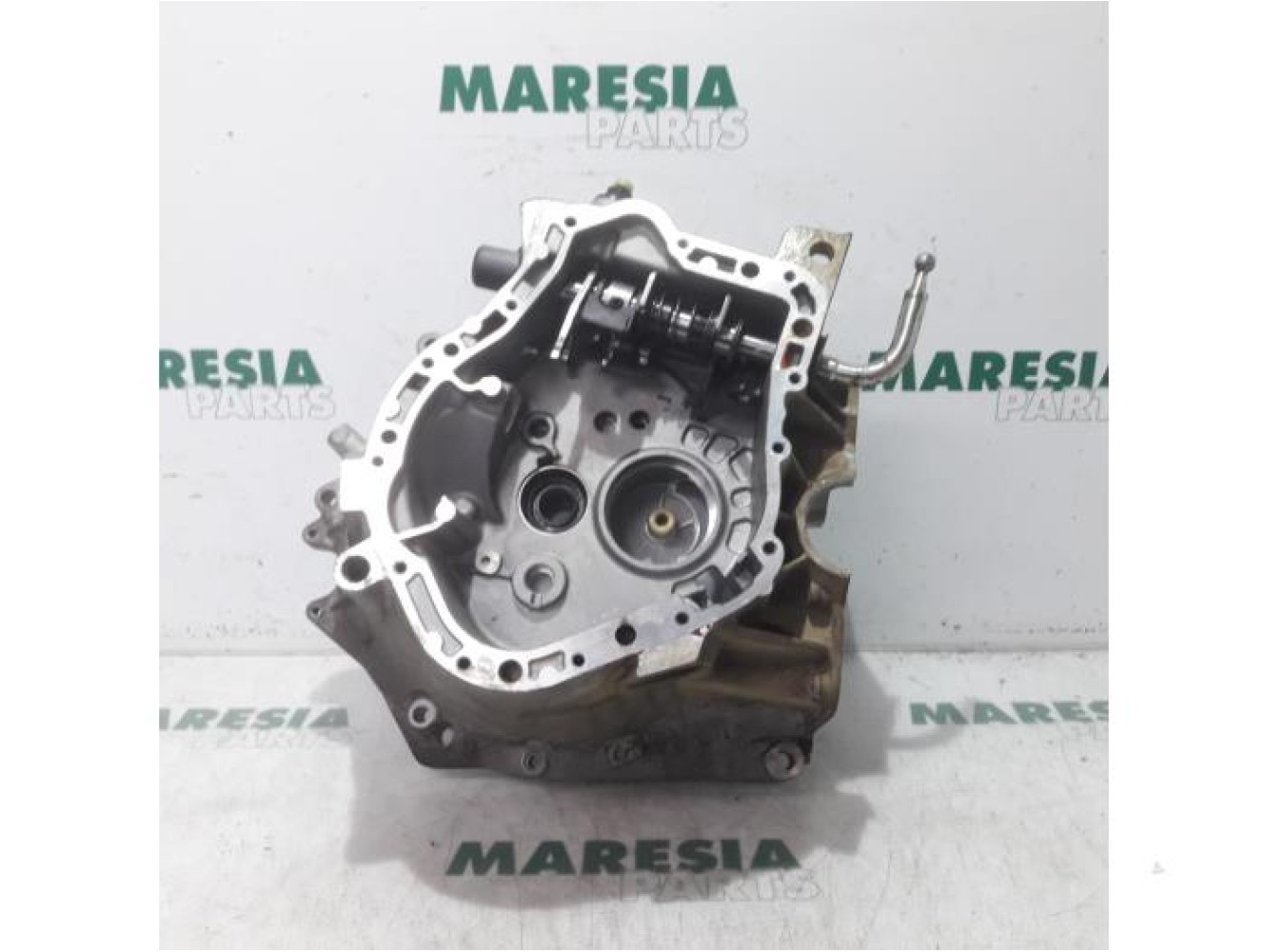 Peugeot - Partner - Gearbox casing
