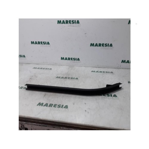 Citroen - Berlingo - Sliding door rail, left