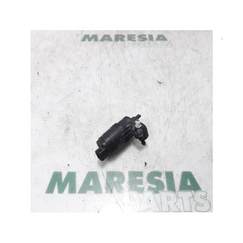 Alfa Romeo - Mito - Windscreen washer pump