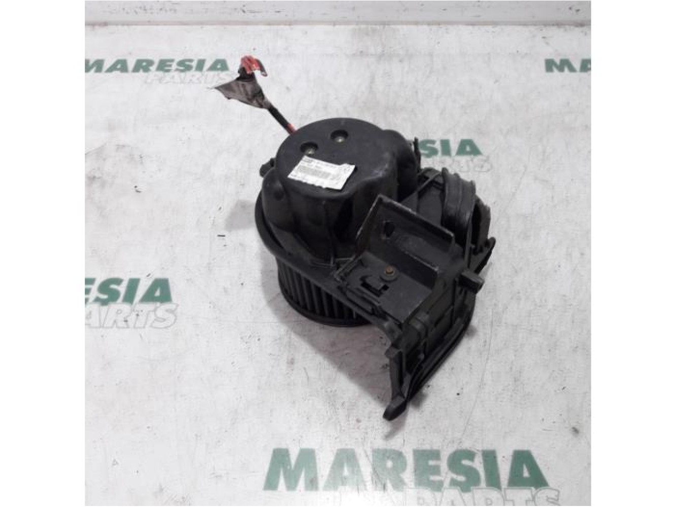 Renault - Clio - Heating and ventilation fan motor