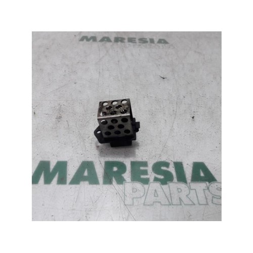 Renault - Clio - Cooling fan resistor