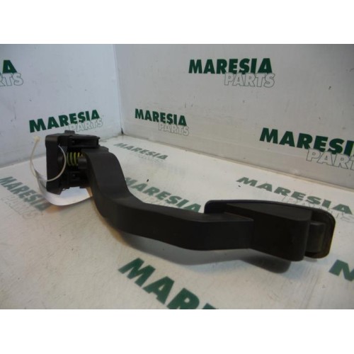 Peugeot - 206 - Gaspedaalpositie Sensor