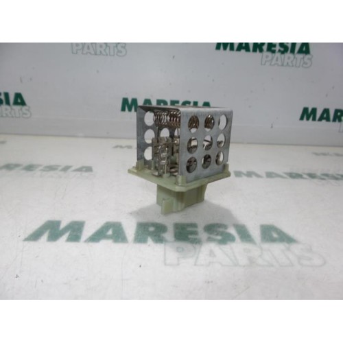 Peugeot - 206 - Heater resistor