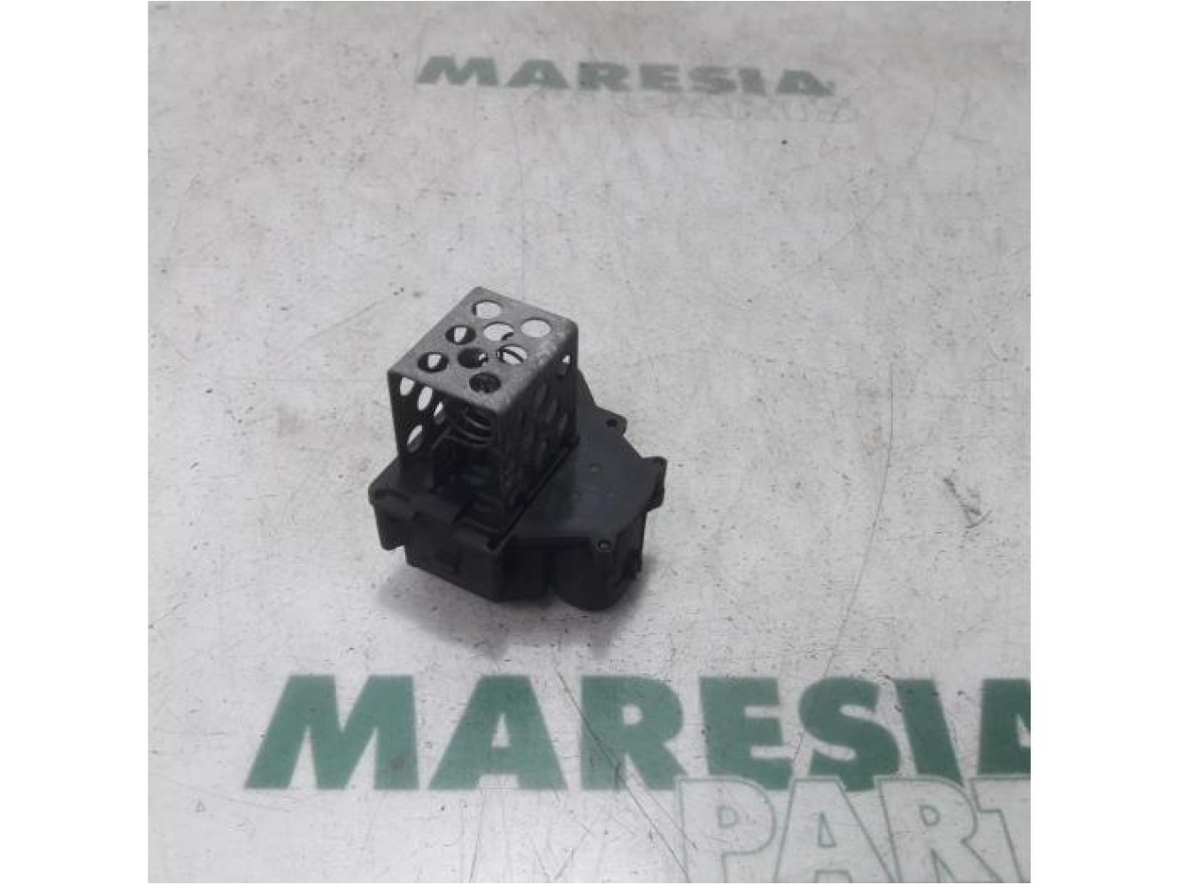 Citroen - C4 - Cooling fan resistor