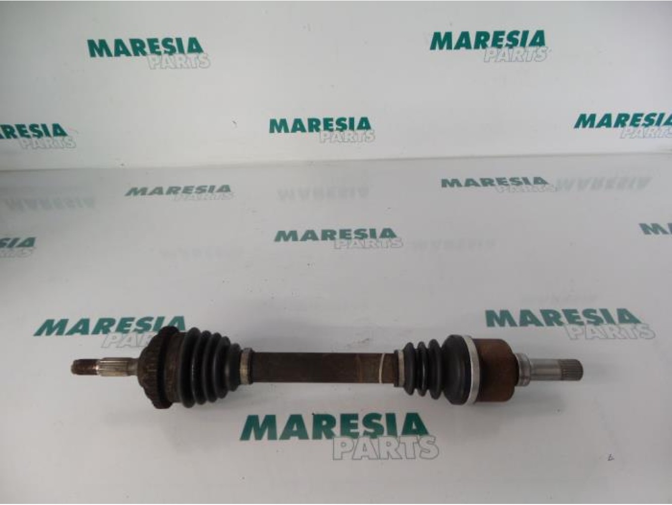Peugeot - 206 - Aandrijfas links-voor